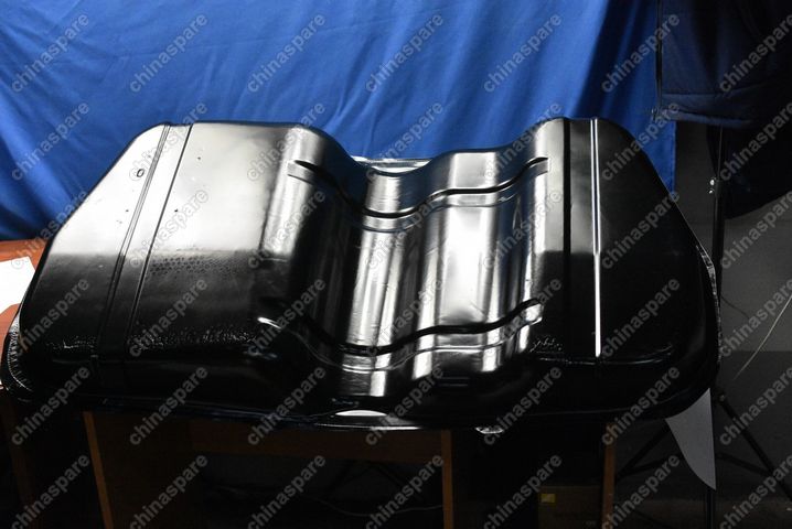 Бак топливный Kia Sportage / Hyundai Tucson 2,0/2,7 04-10