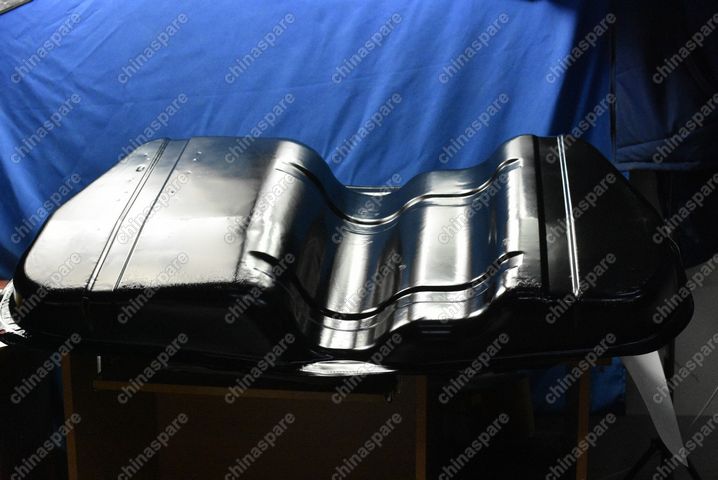 Бак топливный Kia Sportage / Hyundai Tucson 2,0/2,7 04-10
