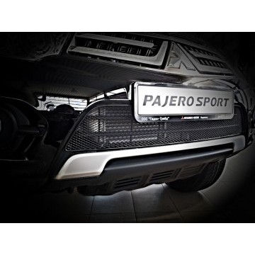 Сетка на бампер внешняя для MITSUBISHI Pajero Sport 2014-2017, черн., 15 мм