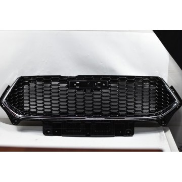 Решетка радиатора (под камеру) Haval F7 (уценка)