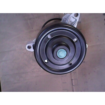 Насос водяной (помпа) Geely Emgrand EC7