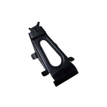 Кронштейн центральной стойки нижний левый Chery Amulet